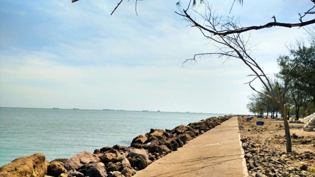 Pantai Marina